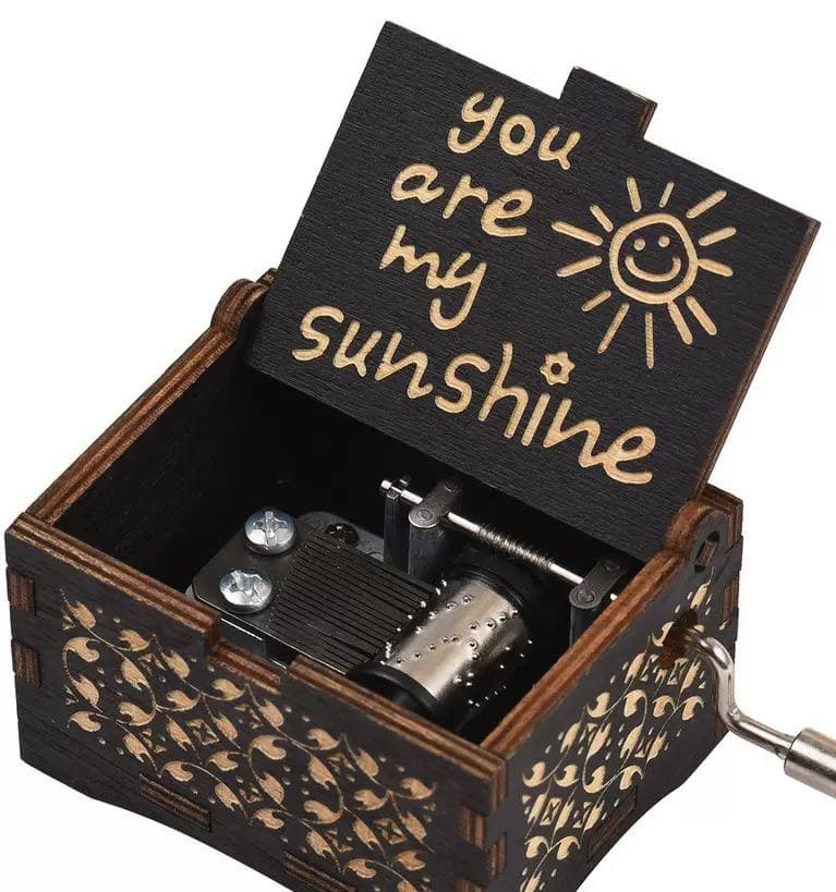 Музыкальная шкатулка деревянная / you are my sunshine